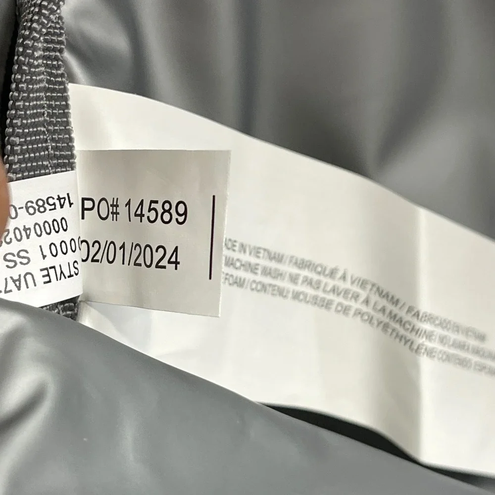NWT Under Armour UA71270 Insulated Front Pocket Black Lunch Bag 1387676-001